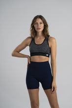 Load image into Gallery viewer, New Balance Women's Seamless MID Impact Heather Keyhole Sport Bra with Removable Pads, Black
